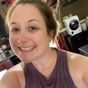 Meet your Posher, Carrie